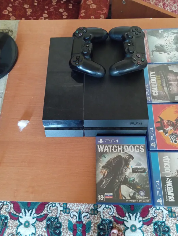 PS4 Slim | 2 пульта + 10 дисков (GTA 5 — 2 диска) | 2 PS4 Slim | 2 пульта + 10 дисков (GTA 5 — 2 диска) | 2