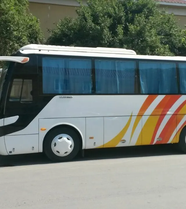 Yutong 2015 yil. Holati yaxshi. Remonti kerak.