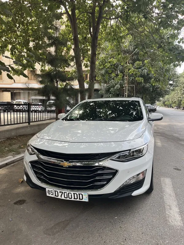 Malibu 2 turbo 57.000 probeg 2 Malibu 2 turbo 57.000 probeg 2