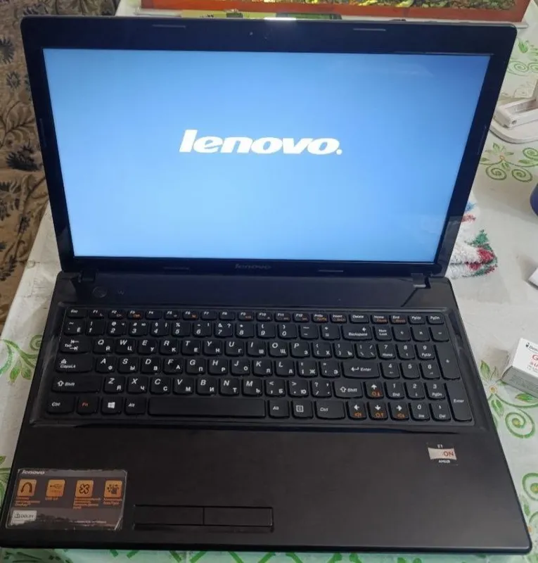 Ноутбук Lenovo g585 — фото 1
