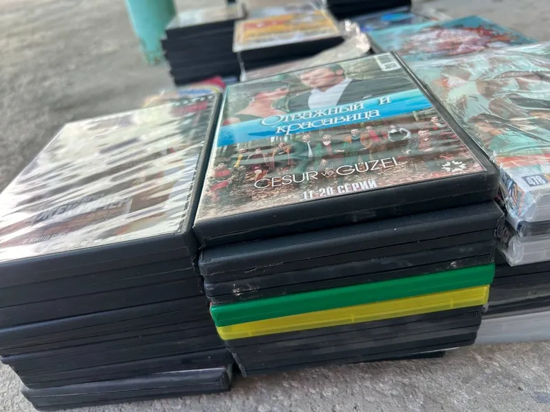 Cd-диски в хорошем состоянии 120штук аудио фирменные 4 Cd-диски в хорошем состоянии 120штук аудио фирменные 4