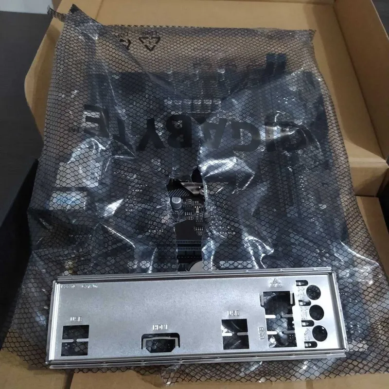Материнская плата Gigabyte H510M K - абсолютно новая — фото 3 Материнская плата Gigabyte H510M K - абсолютно новая — фото 3