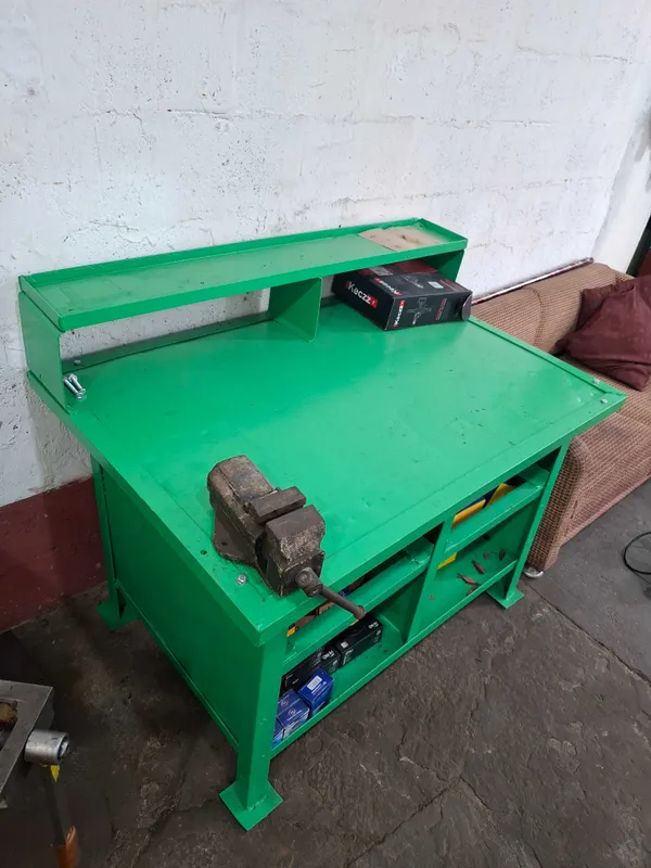 Avto servis uchun press va verstak 6
