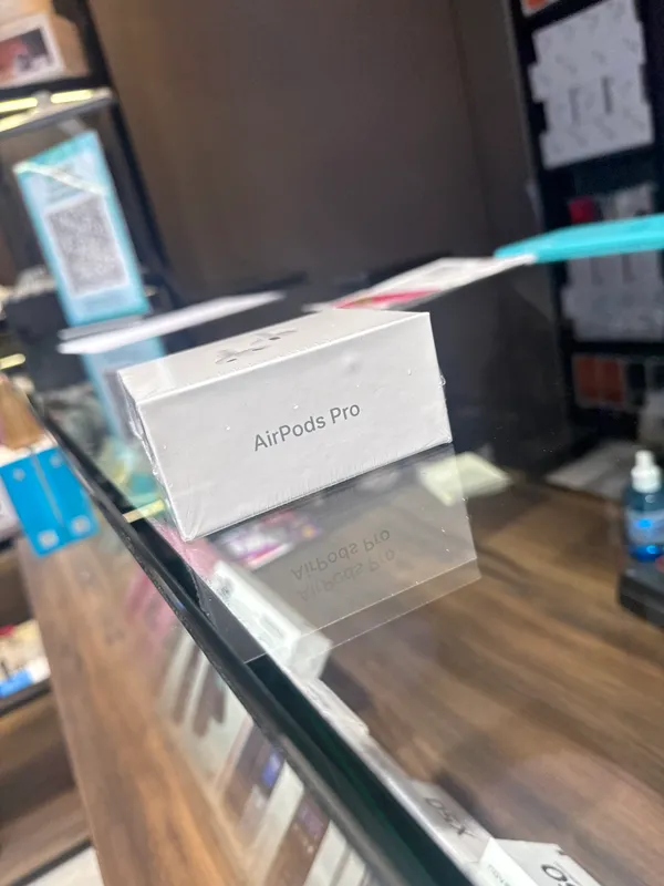 AirPods Pro 3 — фото 1