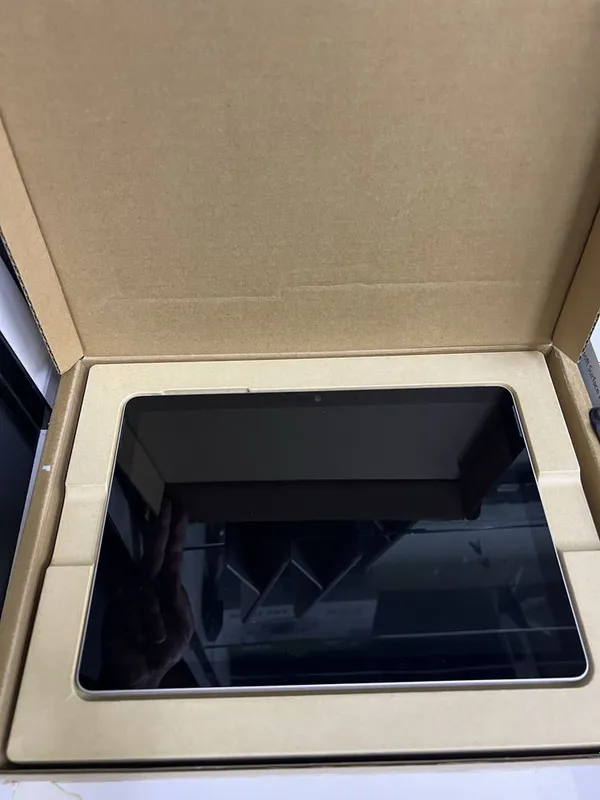 Планшет Windows 10 Surface go 2 m3 4gb 64 память iiko e-imzo 3 Планшет Windows 10 Surface go 2 m3 4gb 64 память iiko e-imzo 3