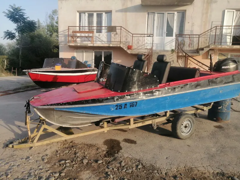 Kater motorli sotiladi 1 Kater motorli sotiladi 1