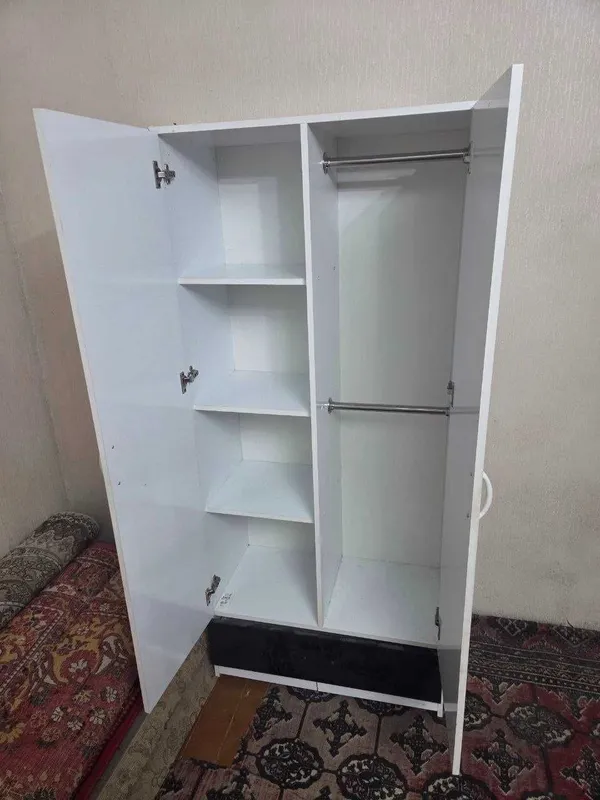 Bolalar shkafi va kravat 2 Bolalar shkafi va kravat 2
