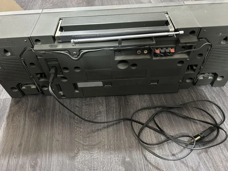 Sharp GF560, хорошее состояние 7