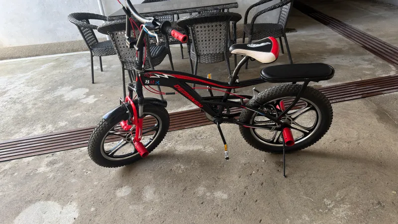 BMX velosiped 4 BMX velosiped 4