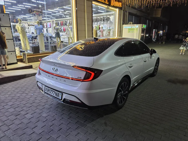 Hyundai sonata.. 3 Hyundai sonata.. 3
