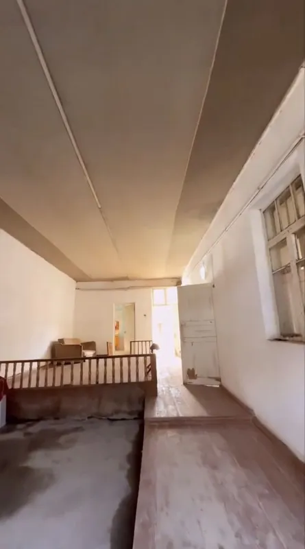 1 бөлмели квартира баҳасына 6 сотих жер жай сатылады! — фото 1