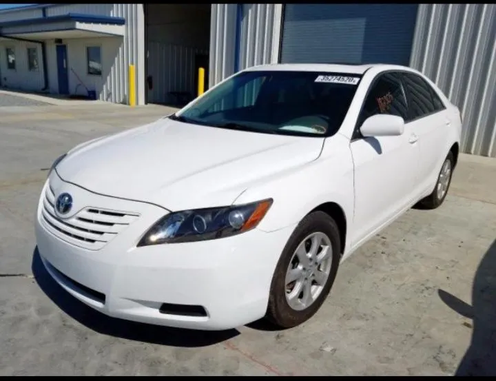 Продаю Toyota Camry