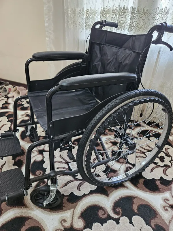 Продам инвалидную коляску 1 Продам инвалидную коляску 1