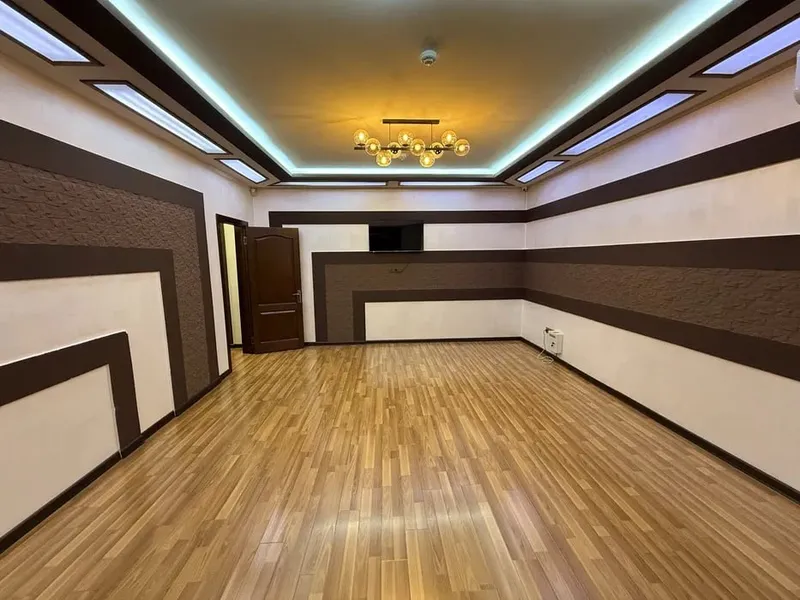 Сдаётся офис (3-комнатная)