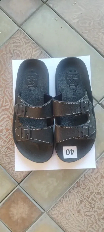 Распродажа мужских тапочек GAMBOL, KITO, SKECHERS 1 Распродажа мужских тапочек GAMBOL, KITO, SKECHERS 1