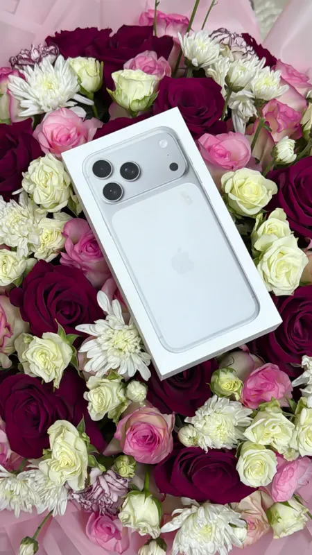 Продается iPhone 17 pro max гарантия 1 год