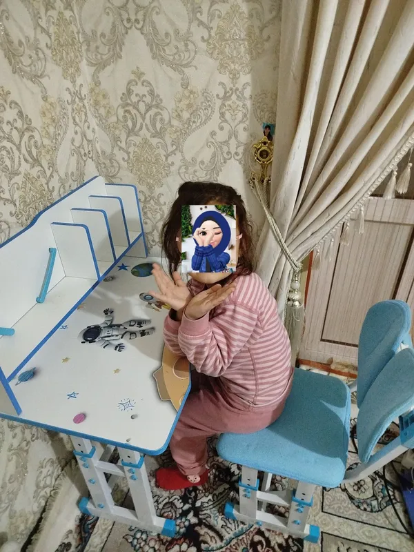 Detski parta stul srochna sotiladi