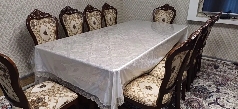 Стол и стулья для гостиной 2 Стол и стулья для гостиной 2