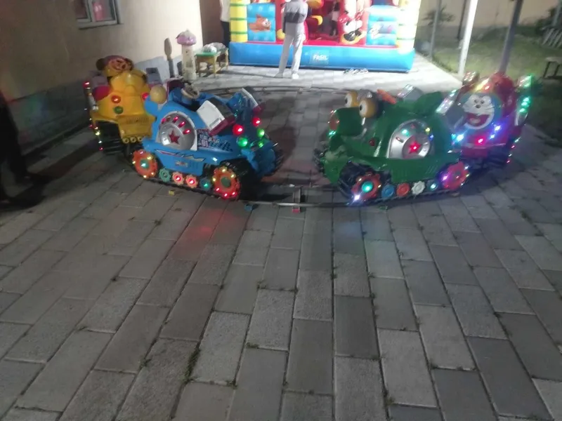 Poyiz sotiladi 4 orindiqli Poyiz sotiladi 4 orindiqli