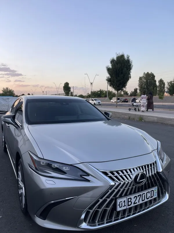 Lexus ES300 Premium 2025 1 Lexus ES300 Premium 2025 1