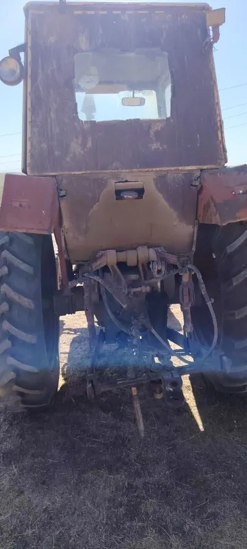 Traktor sotiladi 6 Traktor sotiladi 6