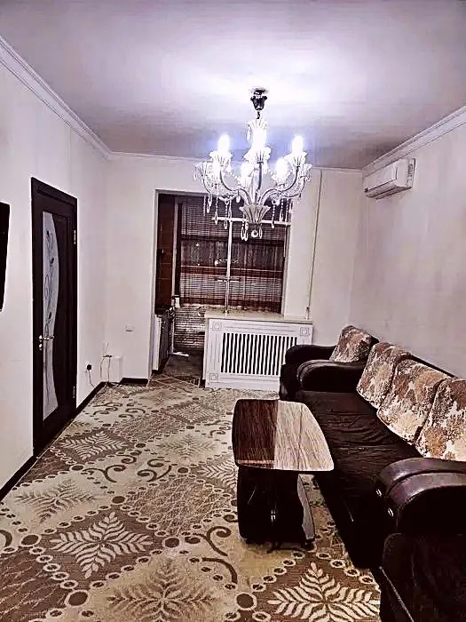 метро Буюк Ипак Йули. (Горького). 2х.комнатная.
