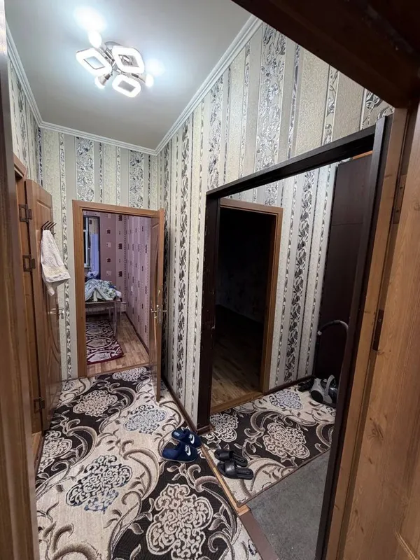 60 m2 2 xonaliy 2 ta balkomliy Uy sotiladi — фото 2