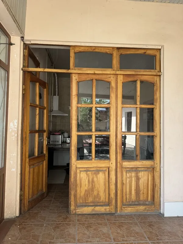 xovli kafe bilan birga sotiladi 4 xovli kafe bilan birga sotiladi 4