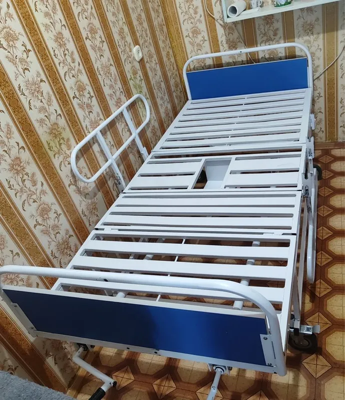 Медицинская кровать 3