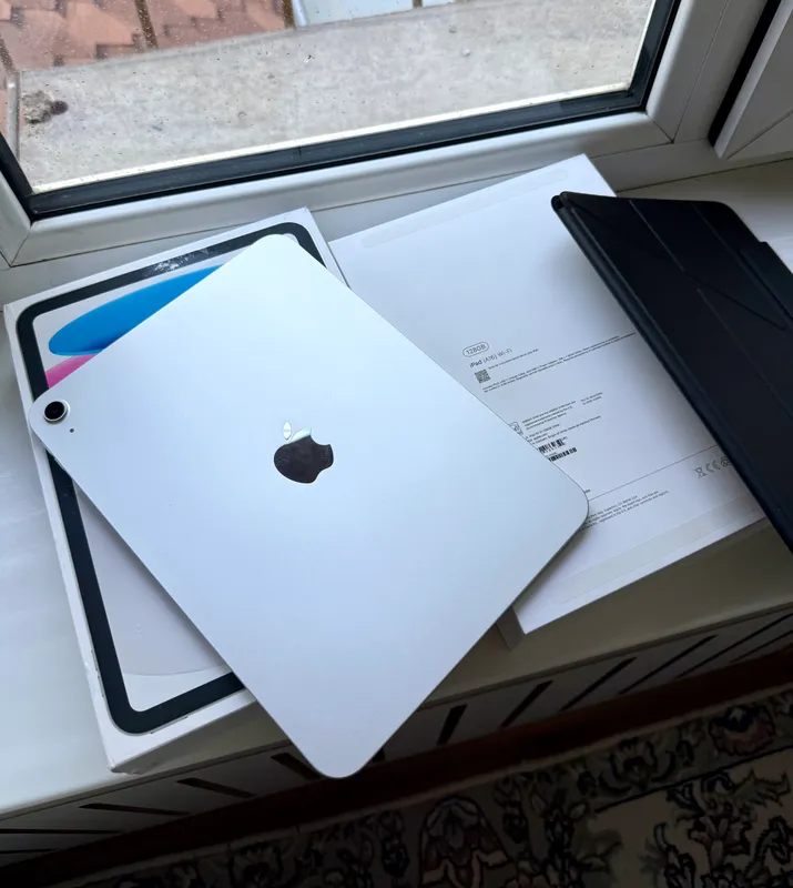 iPad A16 Silver 128GB WiFi 1