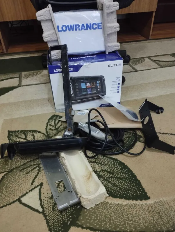 ЭХОЛОТ LOWRANCE ELITE 12 FS с датчиком 3 в 1 8 ЭХОЛОТ LOWRANCE ELITE 12 FS с датчиком 3 в 1 8