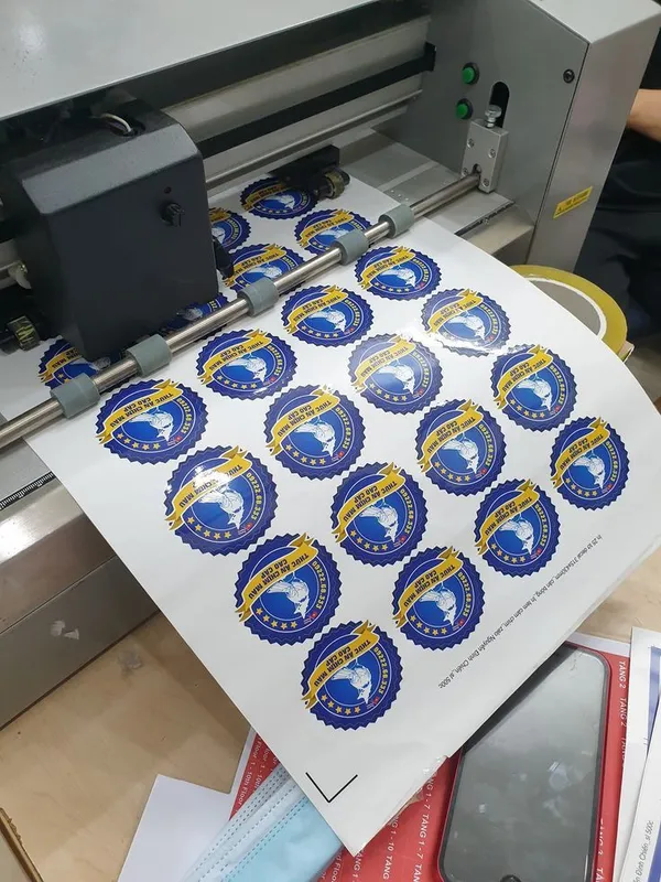 Stiker, yopishadigan qogʻoz har xil farmat, samakleka, naklekalar — фото 4