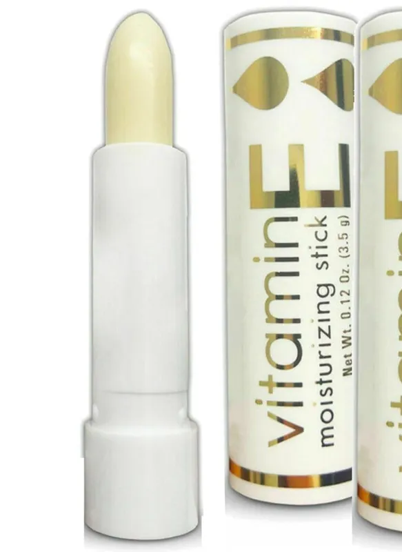 Бальзам для губ пр-во США Vitamin E Oil Lip Stick 2 Бальзам для губ пр-во США Vitamin E Oil Lip Stick 2