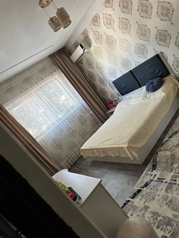 Спальный гарнитур и матрас