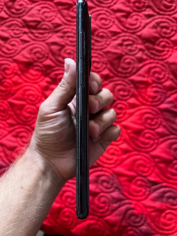 Samsung S20 Ultra 8/256, идеальное состояние 3 Samsung S20 Ultra 8/256, идеальное состояние 3