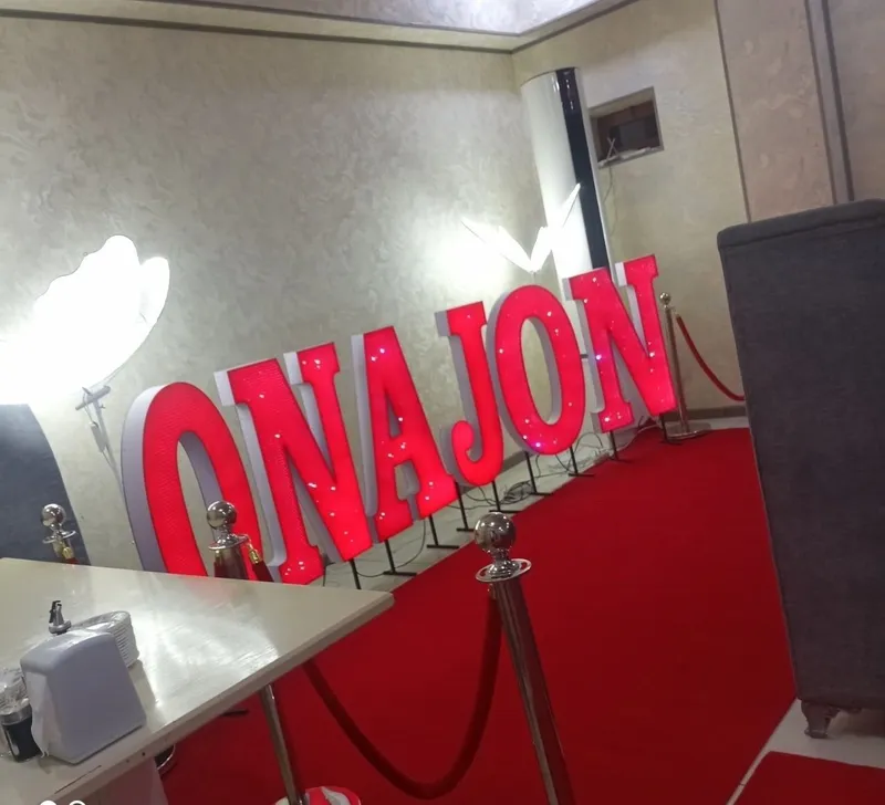 Праздничная сцена ONAJON+T+P 3