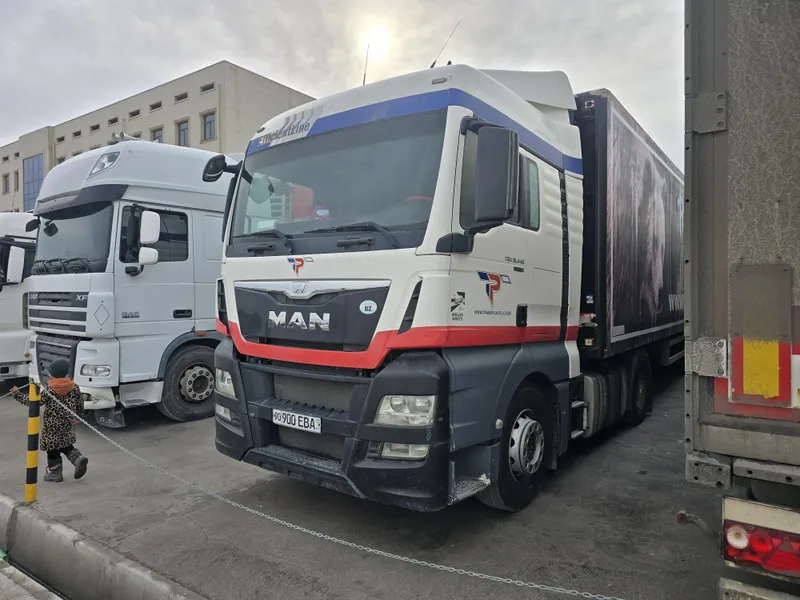 Mercedes Actros 18.45 MEGA Evro 6 Мetan евро 6