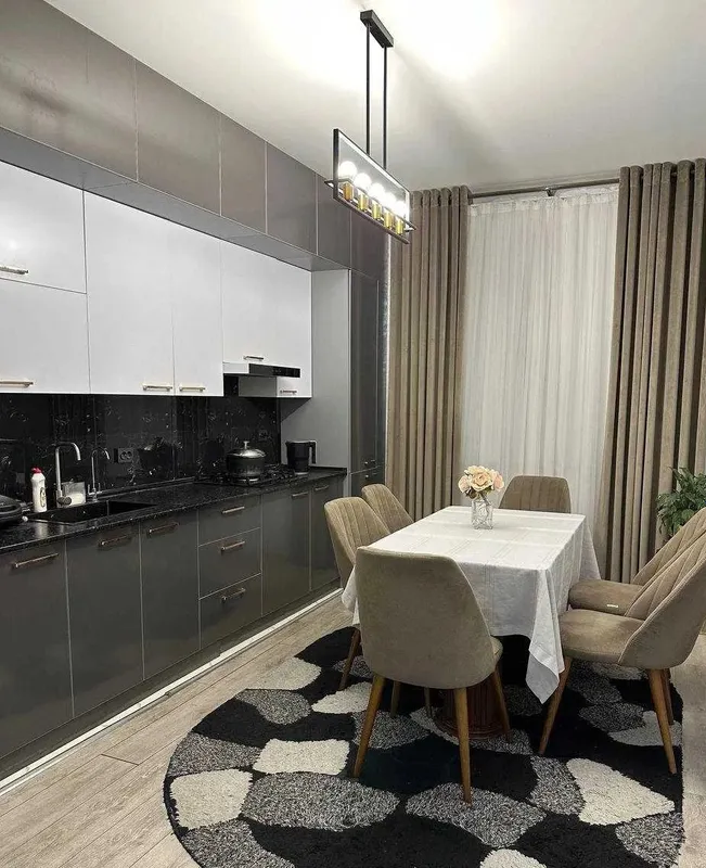Shota Rustaveli • 3 xona • 95 m² • 5/9 qavat 6 Shota Rustaveli • 3 xona • 95 m² • 5/9 qavat 6