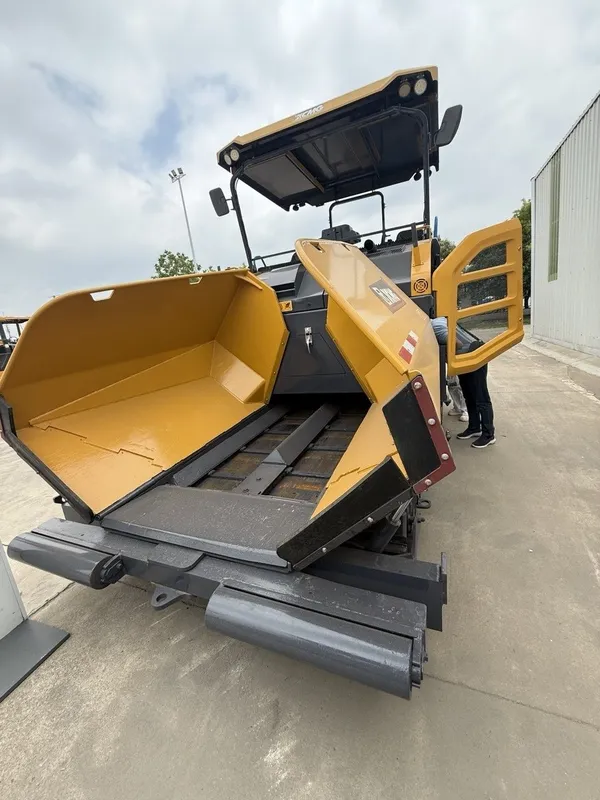 Asfalt ukladchik 605 1 Asfalt ukladchik 605 1