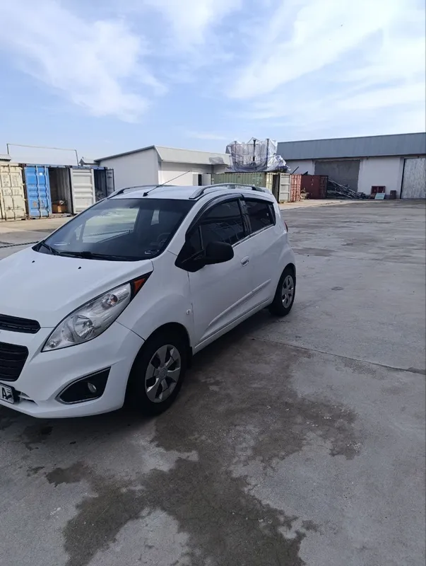 Chevrolet Spark sotiladi — фото 1