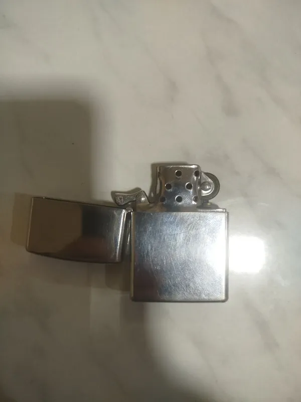 бензиновая зажигалка типа Zippo — фото 2