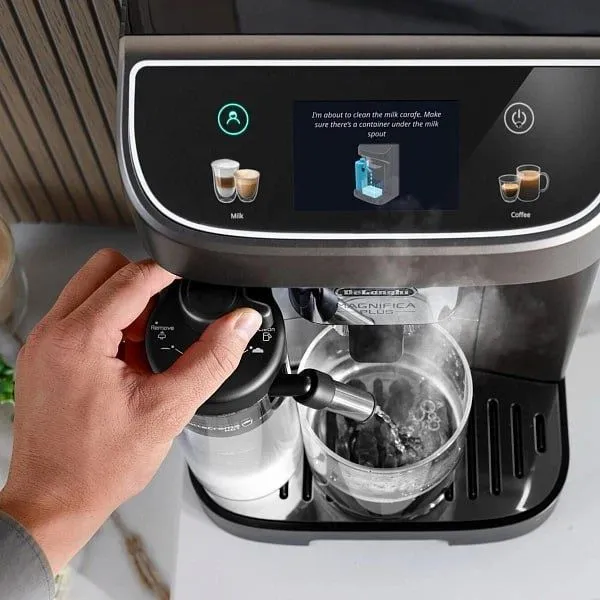 Кофемашина Delonghi Magnifica Plus ECAM 320.70 — фото 1