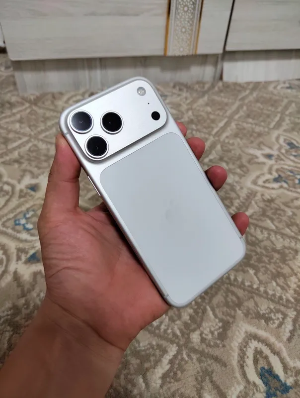iPhone 17 Pro Max eSIM 3