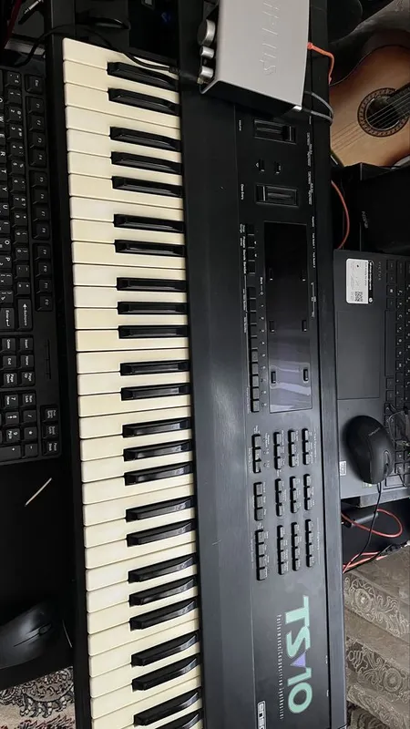 Ensoniq ts 10 3.1 versiya fleshka qoʻyilgan 2 Ensoniq ts 10 3.1 versiya fleshka qoʻyilgan 2