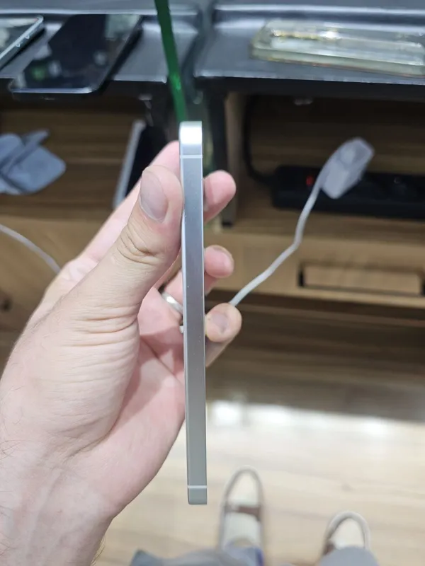 Samsung s24 b/u holati ideal 4 Samsung s24 b/u holati ideal 4