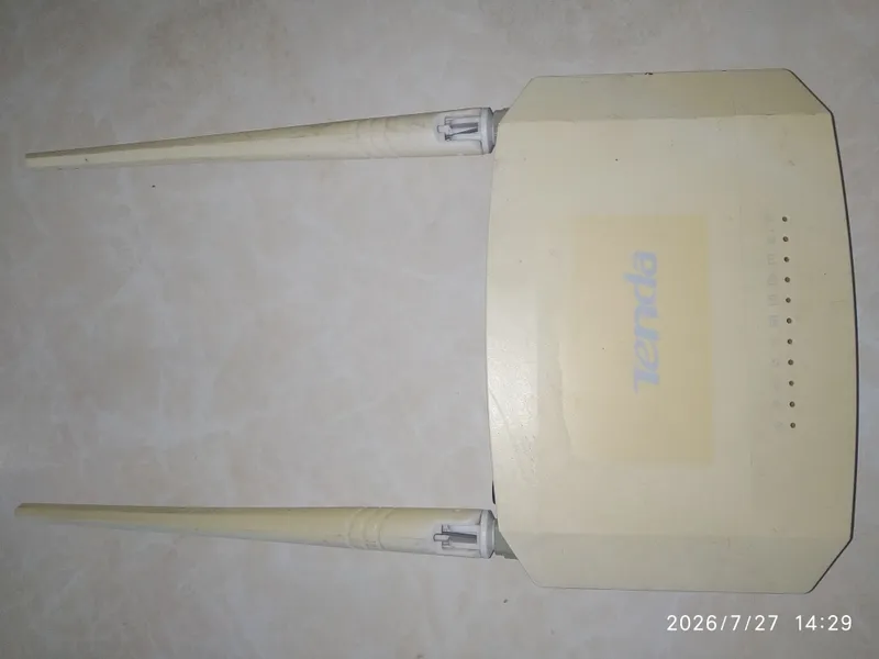 Tenda model V300 USB модем Wi‑Fi роутер 2