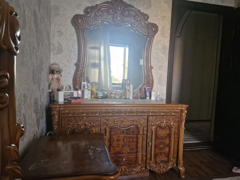 Продаётся китайская спальная мебель 2 Продаётся китайская спальная мебель 2