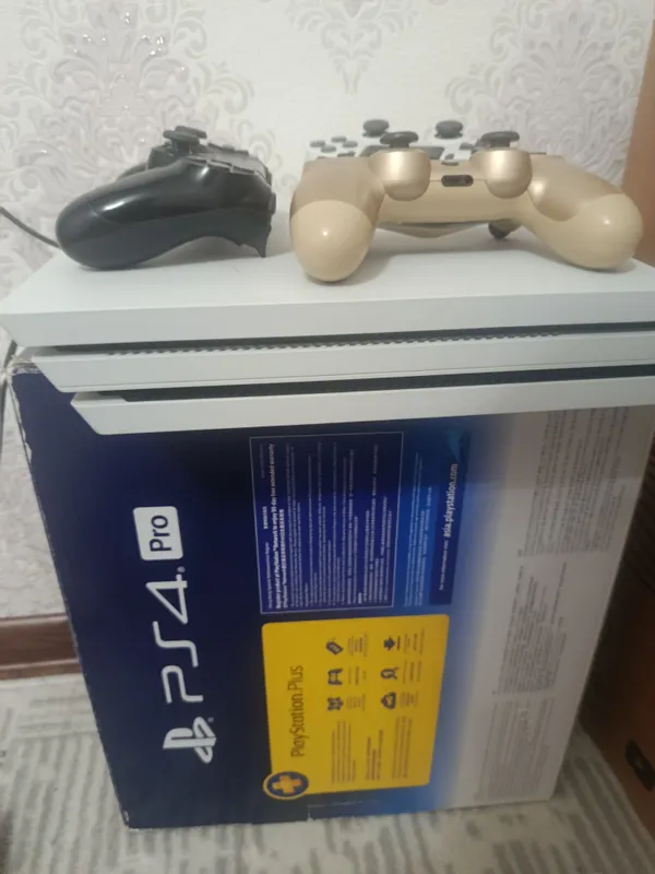 PLAYSTATION 4 PRO — фото 1