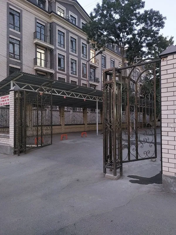Сдаётся парковочное место для легкового автомобиля — фото 1