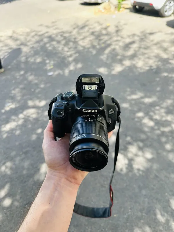 Yaxshi holatdagi foto va video uchun Canon 700D 3 Yaxshi holatdagi foto va video uchun Canon 700D 3